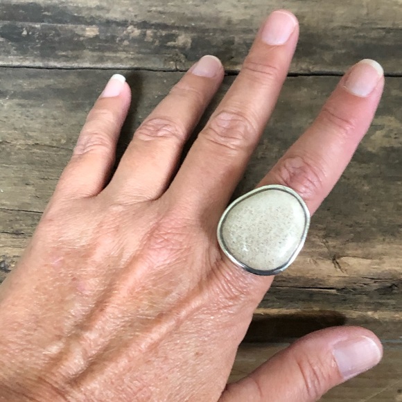 Jewelry - Vintage sterling ring, rare agatized coral stone